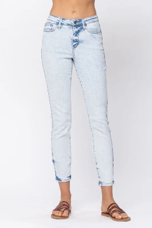 Judy Blue Hi-Rise Slim Fit Light Acid Wash Jeans